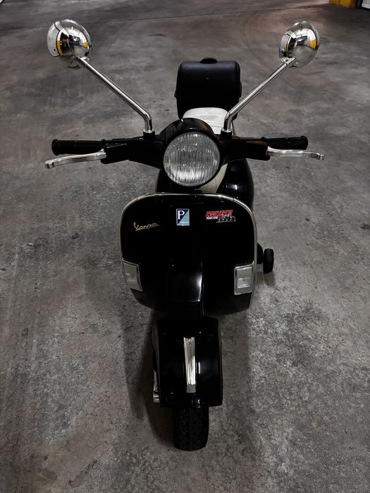 Vespa eletrica para criança