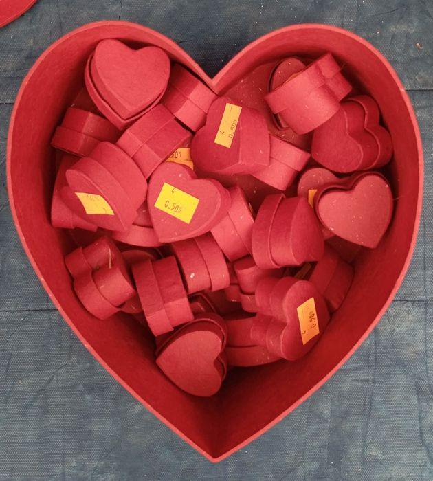 Serce z papieru czerpanego pudelko