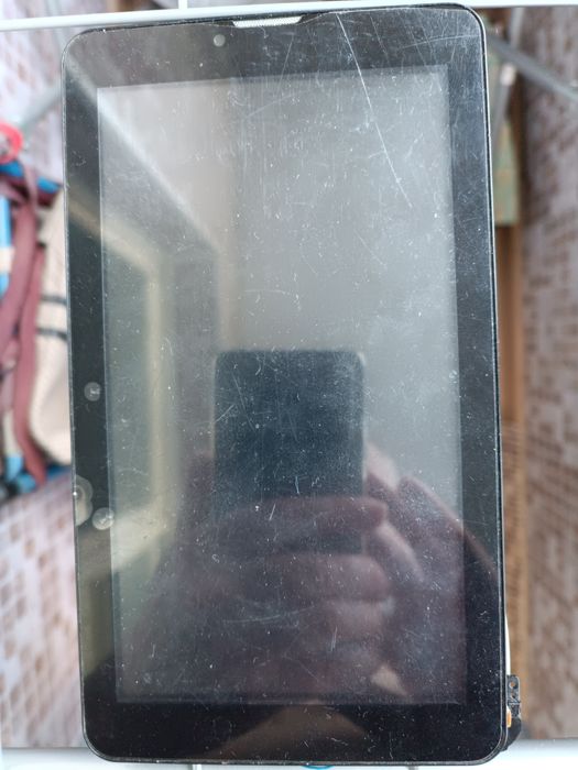 Продам Планшет-телефон Pixus Play Three v4.0 3G под восстановление.