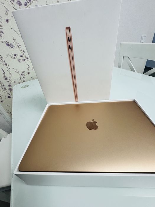 MacBook Air M1 256 ГБ