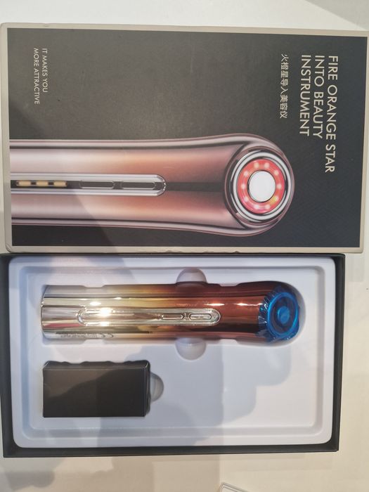 Urzadzenie do masażu twarzy