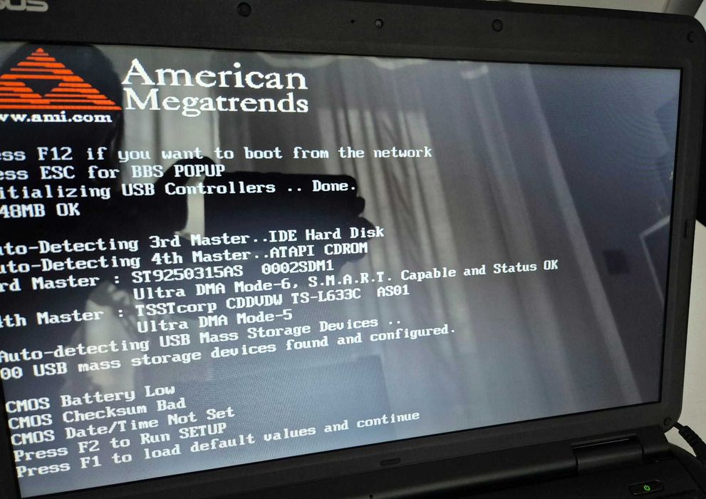 Laptop Asus K50C Intel Celeron 220, Windows XP