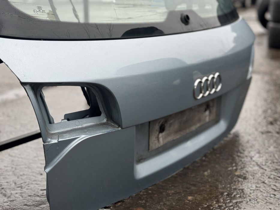 Ляда Audi a4 b7 кришка багажника ауді а4 б7 універсал LY5J