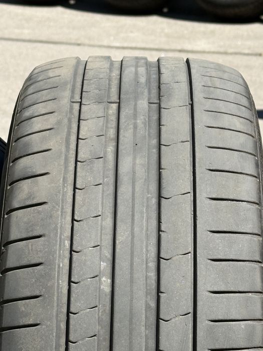 Pirelli P Zero PZ4 — 245/40 R20 99Y