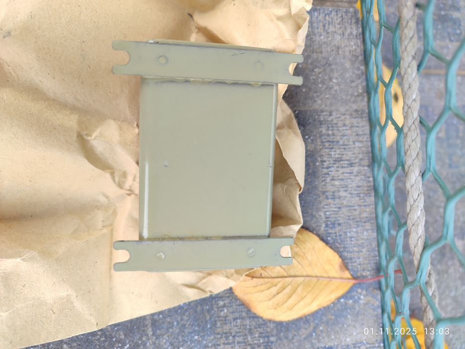 Конденсатори МБГО 2 500 ви, 200 мкф.