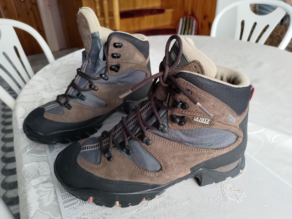 Buty trekkingowe Aigle rozmiar 40 i 2/3