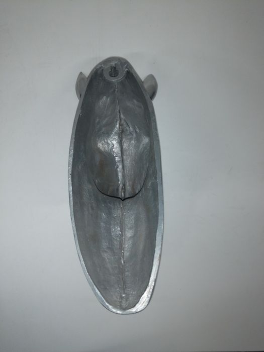Głowa konia z aluminium.