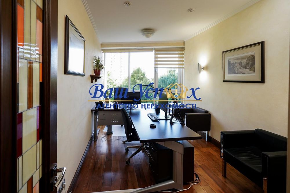 Продаж офicу  Староноводницкая 13 б , метро Печерск . Tsarsky