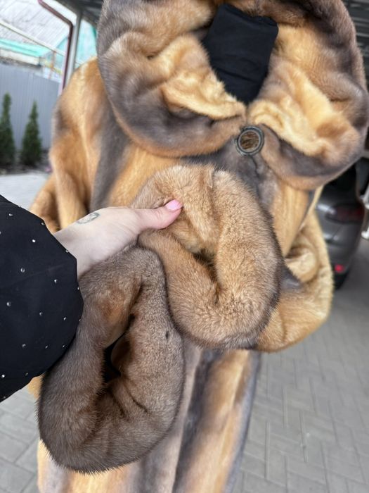 Шуба норковая натуральный мех. 48 рамер.