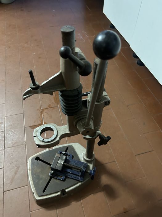 Suporte para perfuracao