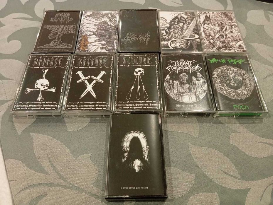 Várias k7s / tapes de Heavy, Thrash, Black e Death Metal
