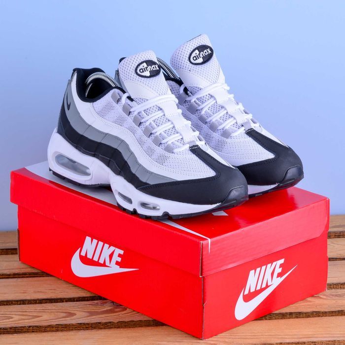 (2239) Кросівки Nike Air Max 95 чорні з білим (41-46) найк найки