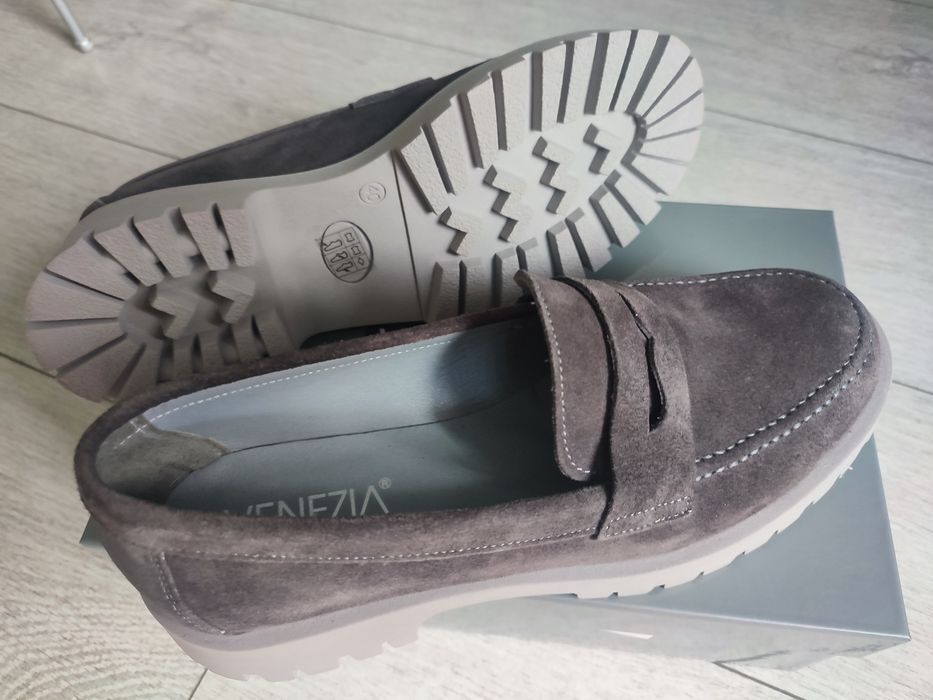 Mokasyny zamszowe Venezia