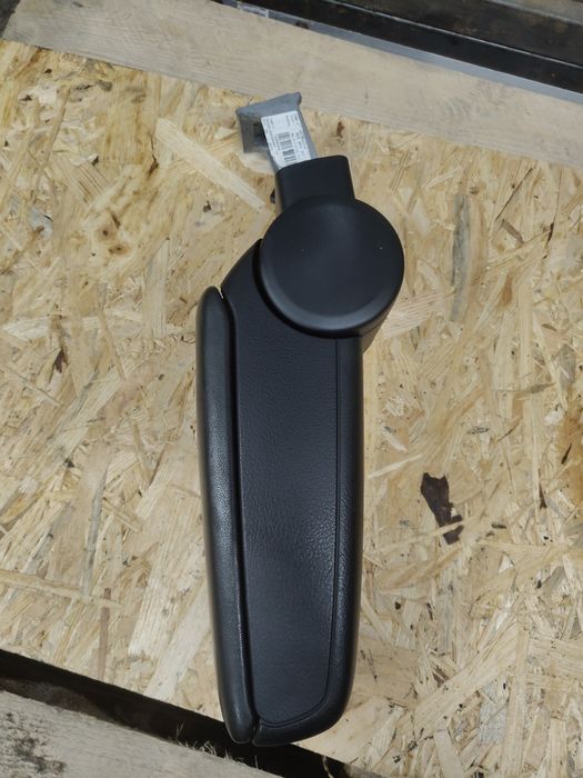 Podłokietnik audi a4 b7