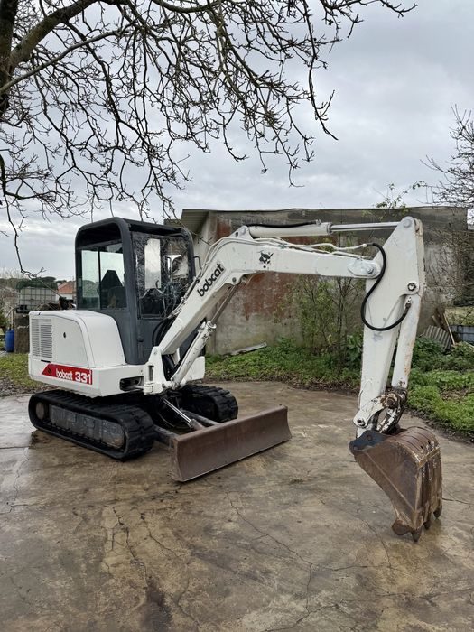 Mini Giratória Bobcat 3500kg