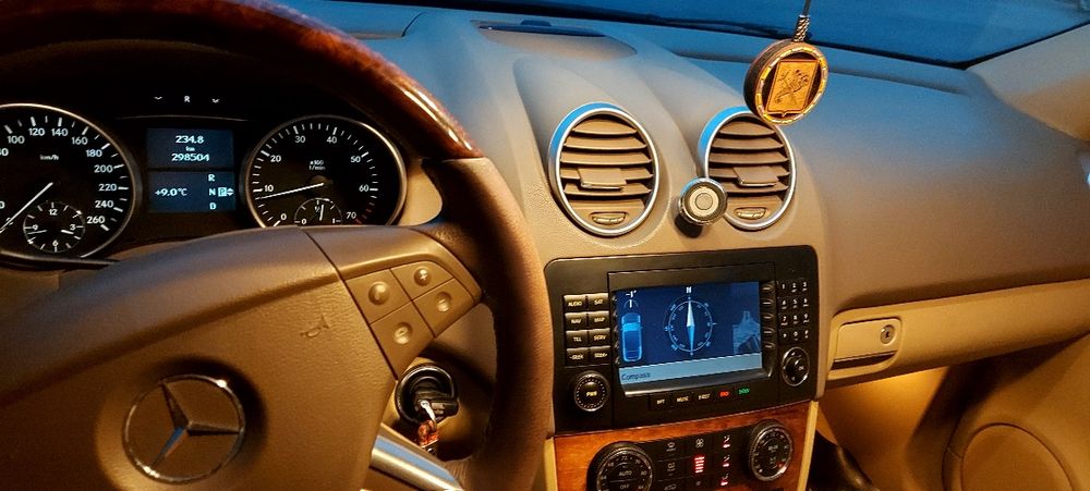 Продам Mercedes ML 350. Макс. комплектація.