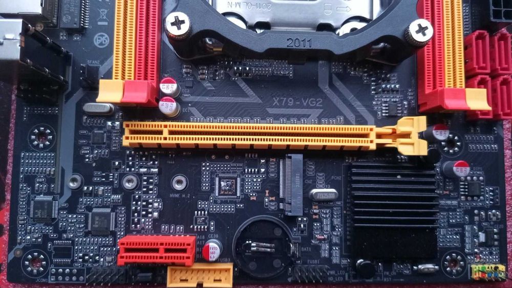 Материнская плата S2011 Н79 с процессором 8 ядер Intel Xeon Е5-2650 V2