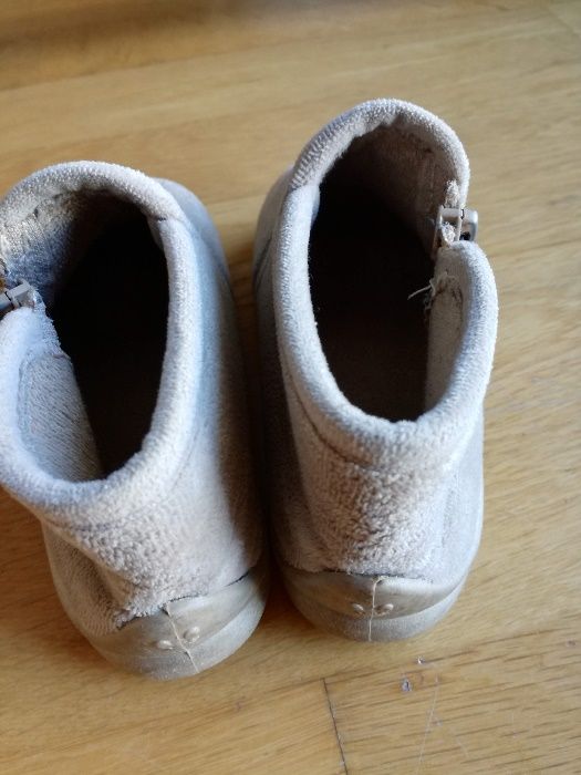 Pantufas castanhas claras - Menino - Vertbaudet - Tamanho 26