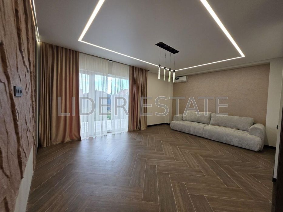 Продаж 4 кімнатного котеджу,таунхауз,Ужгород