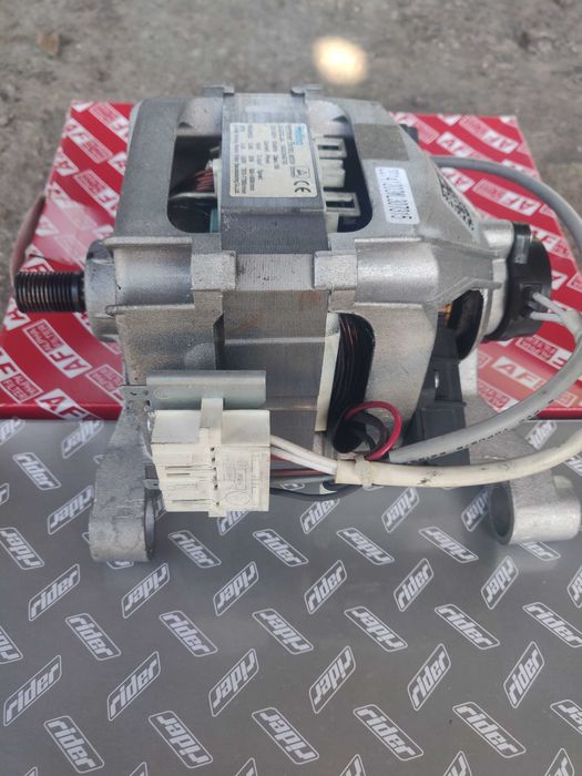 Двигун Welling пральної машини  "Indesit"