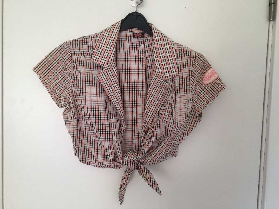 Roupa Feminina (blusas e vestido)