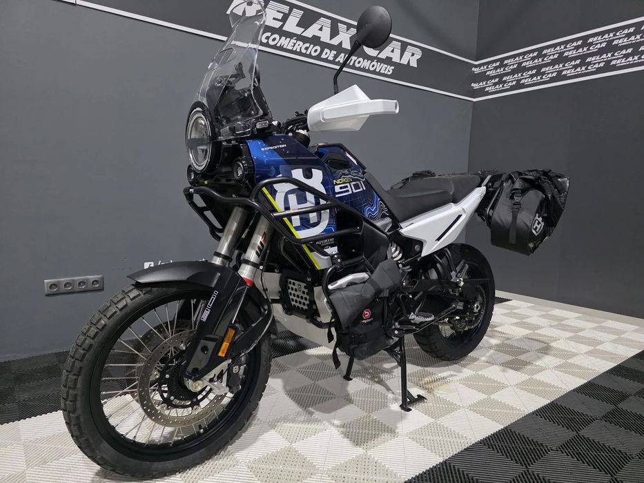 Husqvarna Norden 901 EXPEDITION
