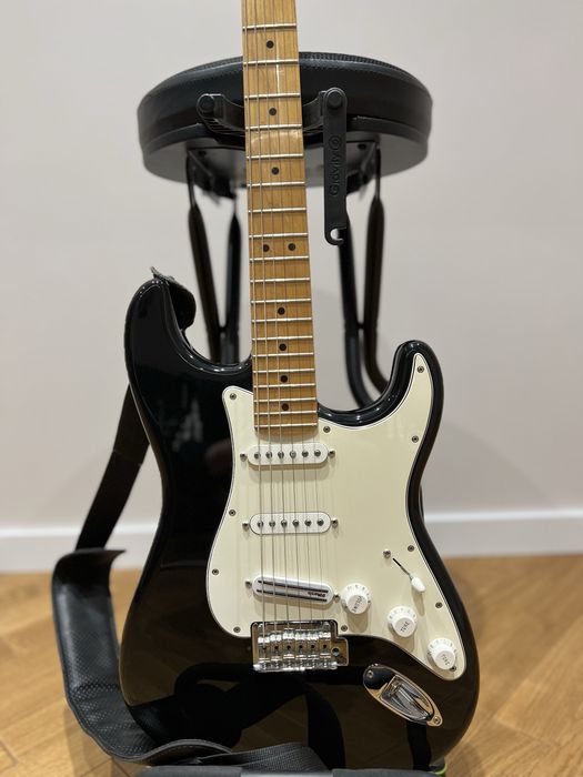 fender stratocaster mexico - Купить электрогитары - Цена на OLX.ua