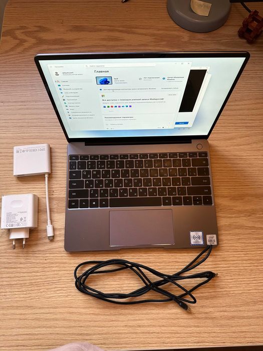 Huawei MateBook 13 i5 8GB 512GB NVIDIA MX250 ENG & RU klawiatura