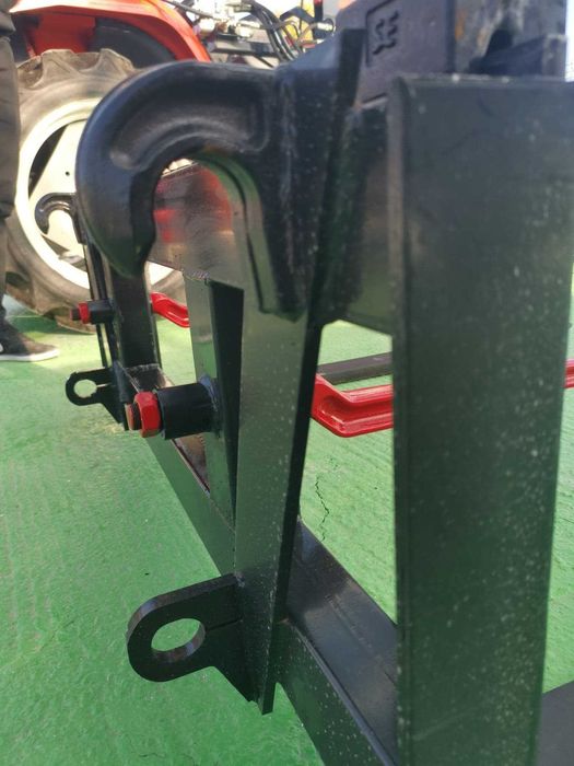 Widły do palet, regulowany rozstaw