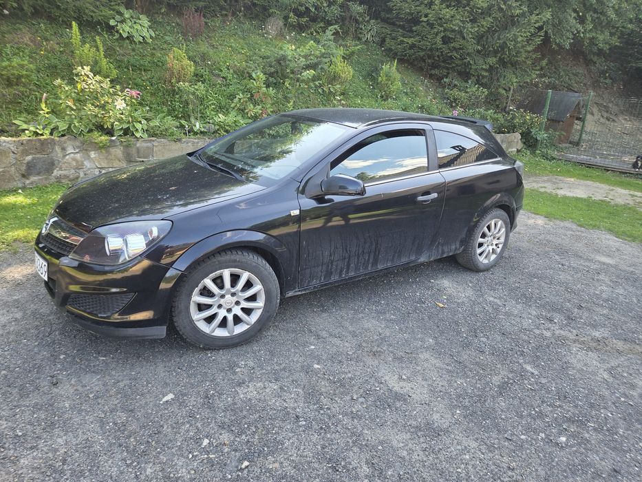 Opel Astra III GTC 2009r