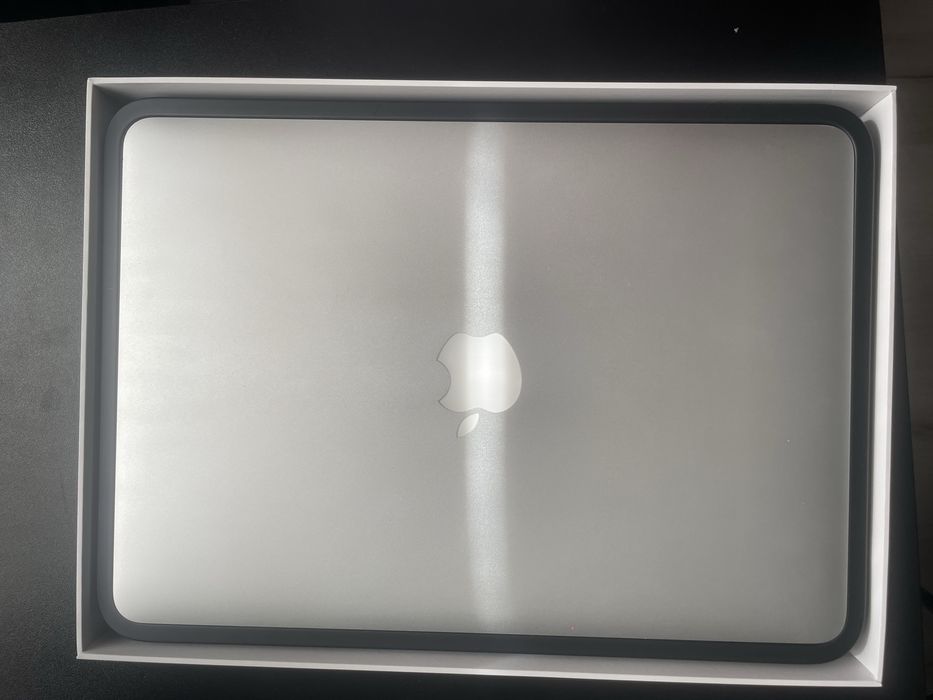 MacBook Air 13" (2017) | i5 | 8GB | Bateria 86%