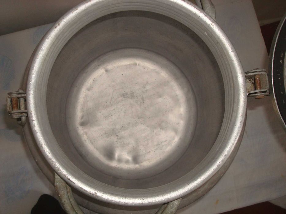 Продам бiдон алюмiневий.