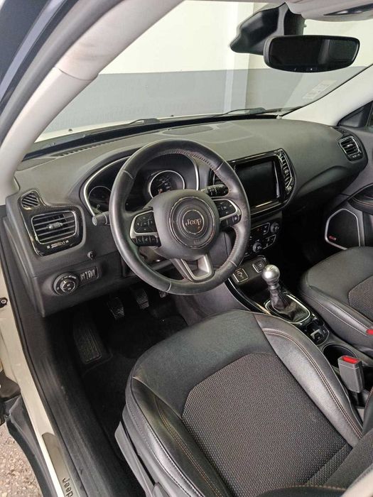 Jeep compass 1.6 . Diesel 2019