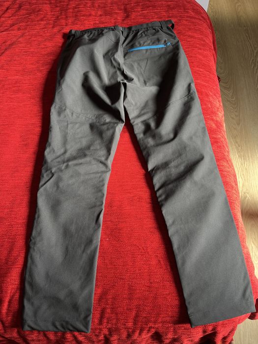 Calças Mountain Pro novas