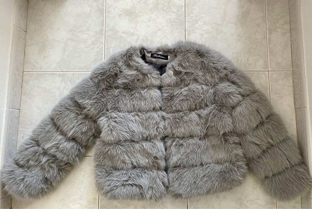 Casaco curto de pêlo cinzento (Fashion, tamanho XL)
