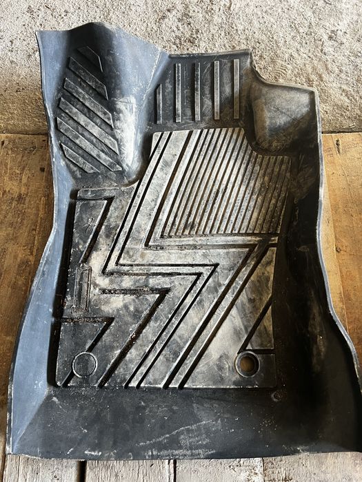 Передні коврики jeep compass