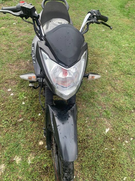 Продам мотоцкл Lifan 150 2 e.На документах.