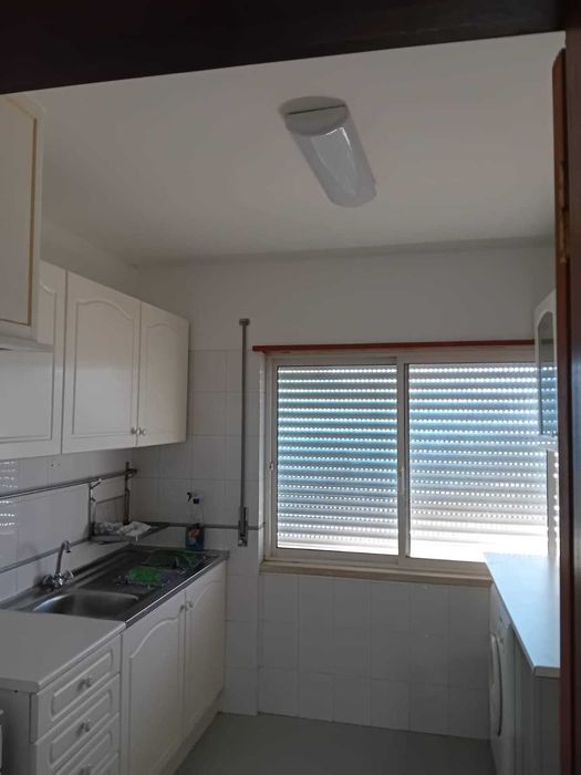 Alfragide Sul - Alugo Quarto individual , despesas incluídas