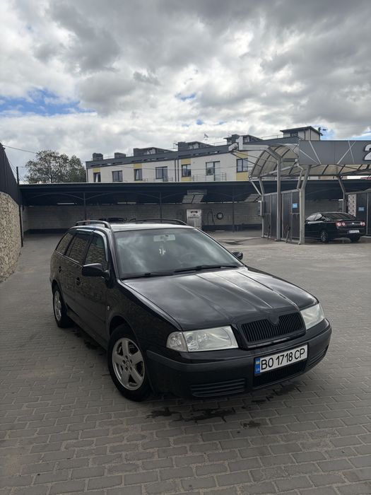 Skoda Octavia tour  Шкода октавія тур