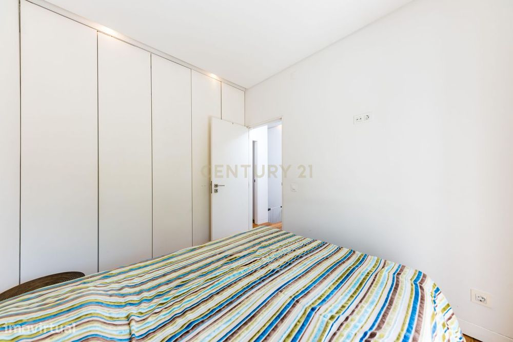 Moradia T2 Renovada com Jardim, Cave e Terraço | Viva o melhor de Belé