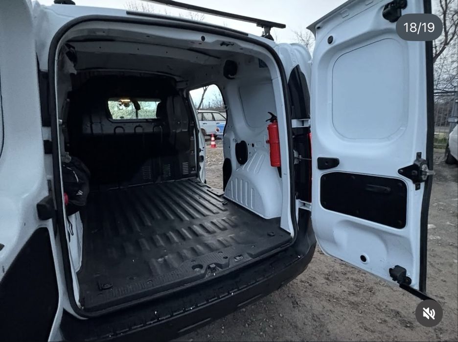 Авто Renault Express 2022