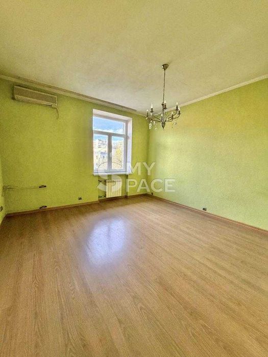 2 к кв  60кв.м на Печерську  вул. Катерини Білокур, 2/8