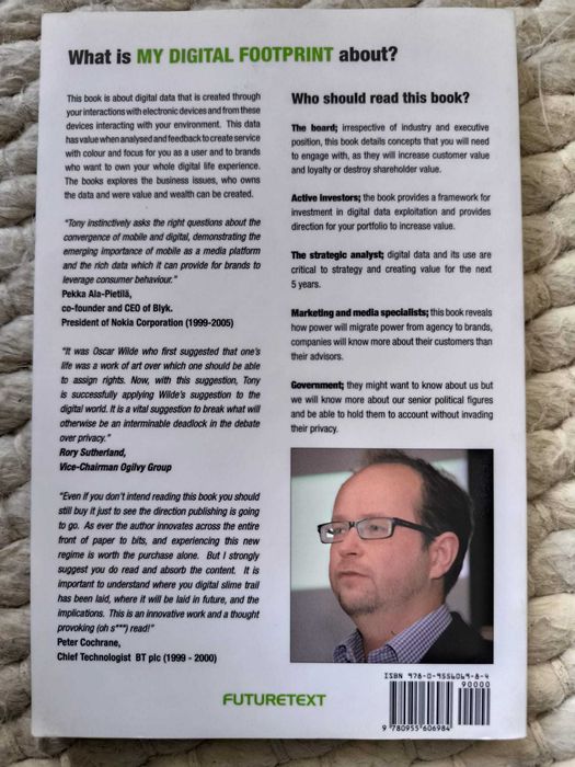 "My Digital Footprint: A Two-Sided Digital Business Model"de Tony Fish