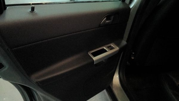 Para peças VOLVO V50 (MW)