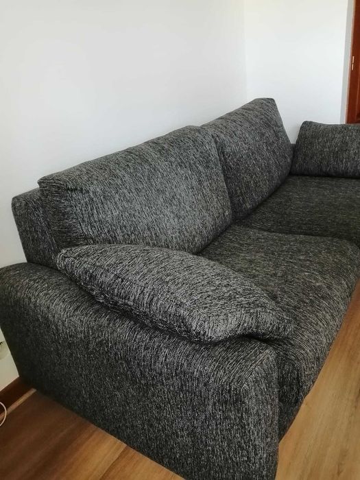 Conjunto elegante sofá & poltrona