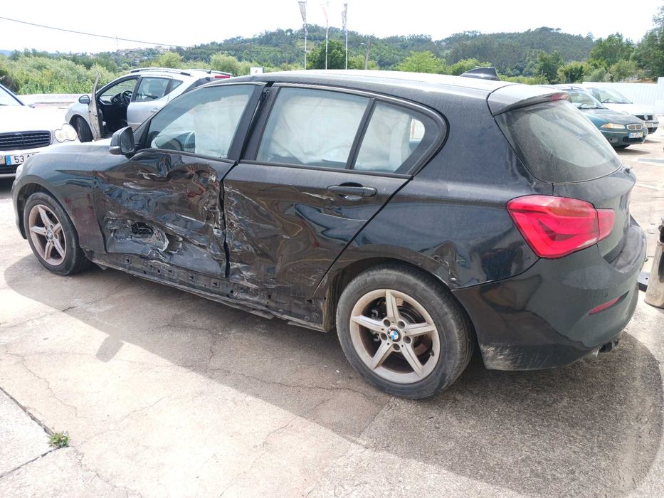 BMW 116D, 2015 - SALVADO - 127 mil Kms