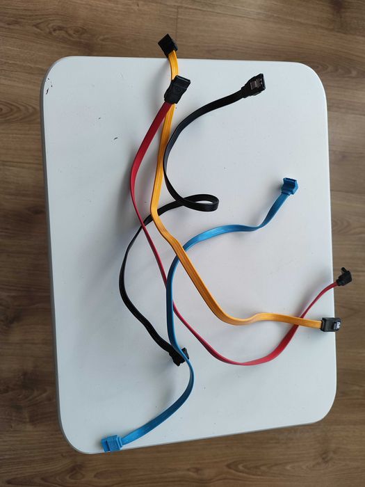 Kabel SATA - przesył danych