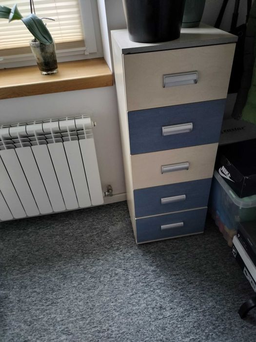 Zestaw mebli młodzieżowych