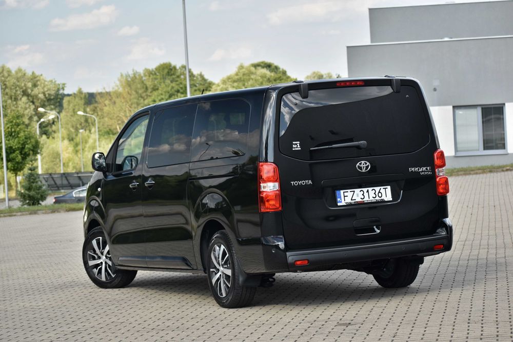 Wynajem busa 7 osobowy Automat 177KM  Wersja Long PREMIUM VIP