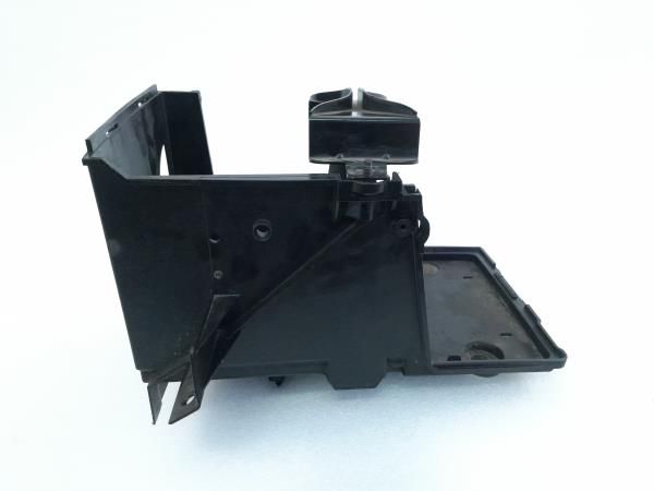 Base / caixa da bateria VOLVO V50 (MW)